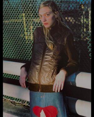 Mageina Tovah Instagram - Mood.
.
.
.
#mood #model #photography #throwback