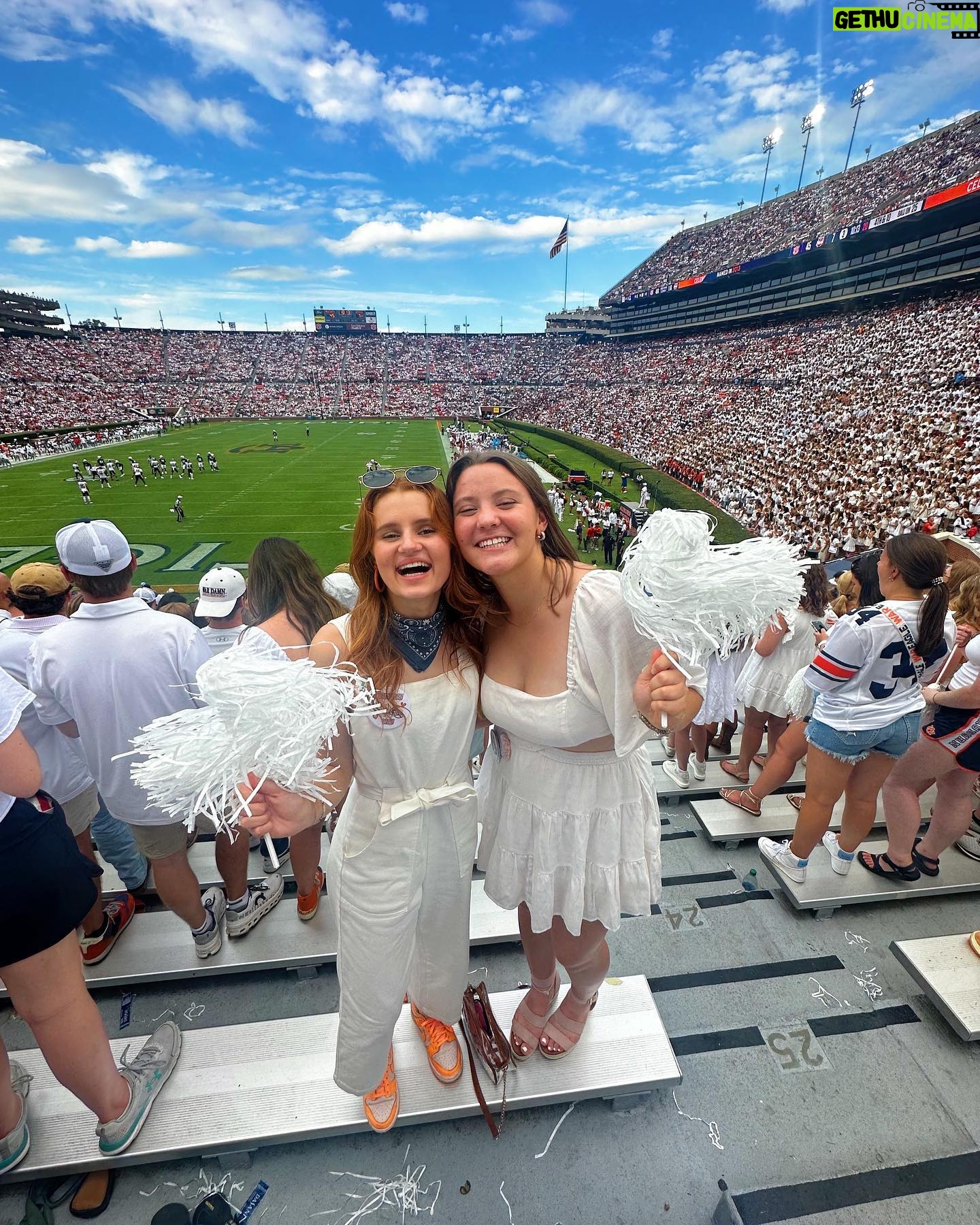 Maggie Elizabeth Jones - 1.9K Likes - War Eagle 🦅