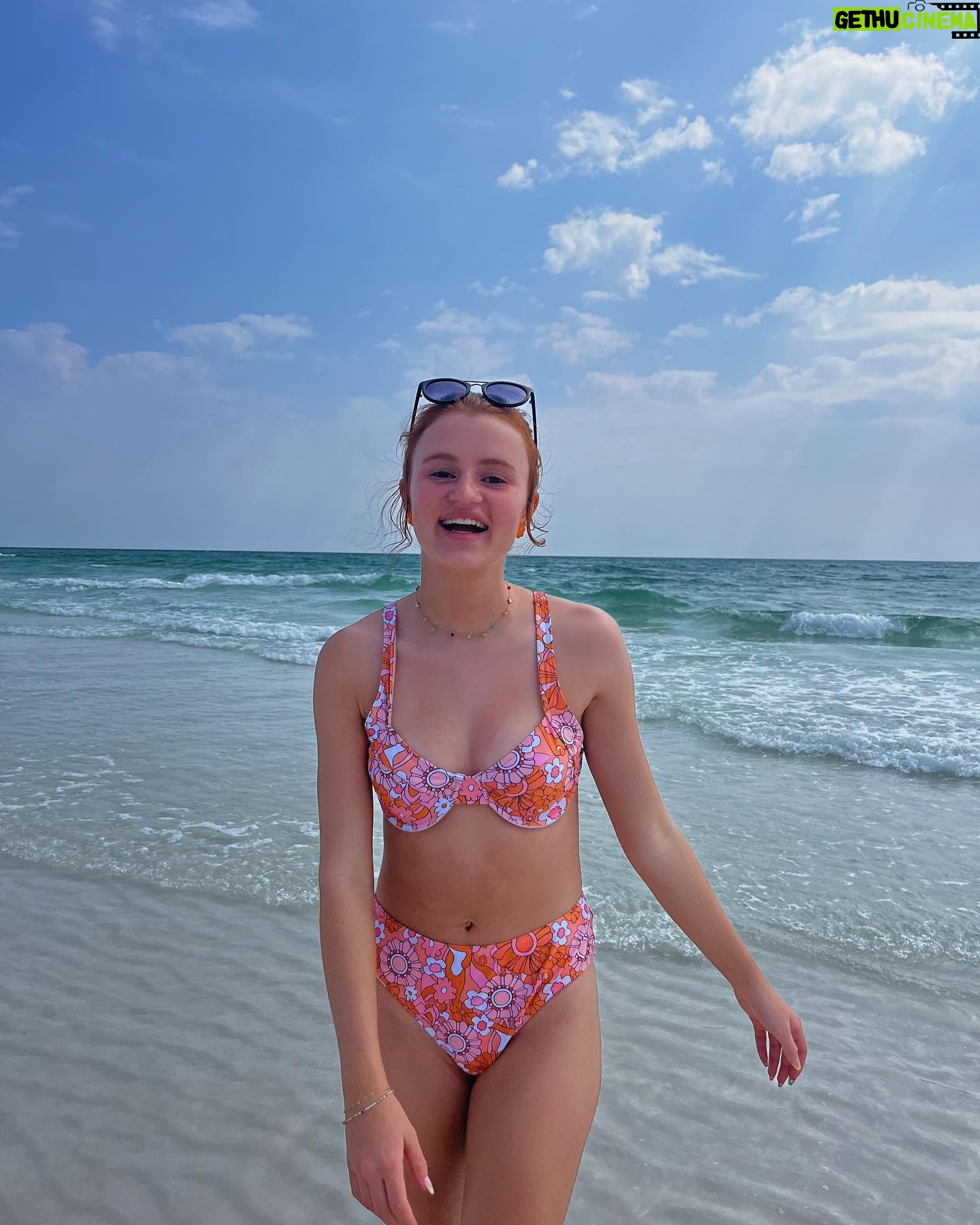 Maggie Elizabeth Jones - 1.6K Likes - Just a really big pool 🌊 ☀️