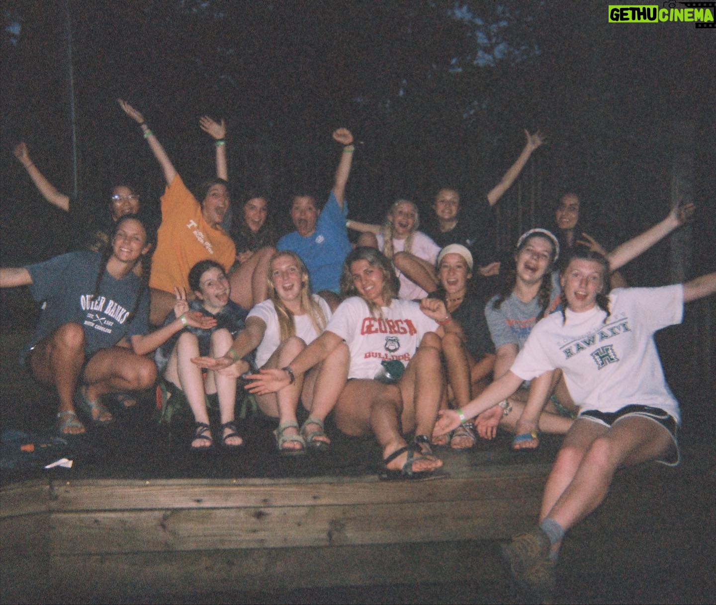 Maggie Elizabeth Jones - 1.7K Likes - Hey, my name’s Maggie and I lived in the woods for a week with my best friends.