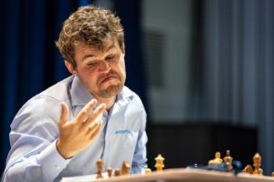 Magnus Carlsen Instagram - Caption time🤣