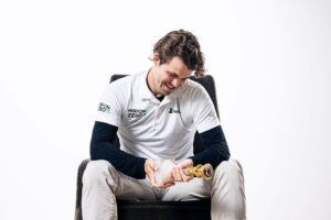 Magnus Carlsen Instagram - I can’t quit this addiction.. to winning🏆