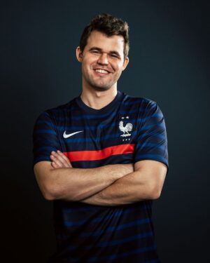 Magnus Carlsen Instagram - The @karimbenzema fan club🇫🇷😁