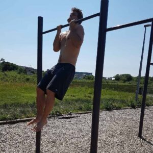 Magnus Carlsen Instagram - Strong start to the tournament