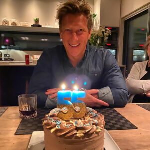 Magnús Scheving Instagram - This just happened!! #birthday