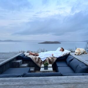 Magnús Scheving Instagram - 22:00/10:00 pm in Iceland, the season of midnight sun is coming