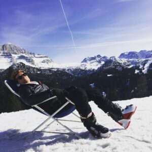 Magnús Scheving Instagram - One of the good things about the winter coming is that the ski season is around the corner ⛷