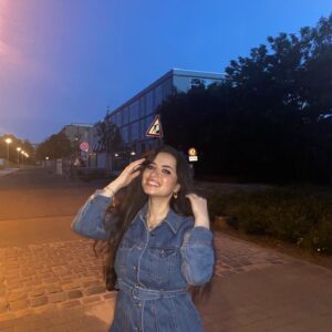 Maha Ammar Instagram - vibing with people on the same wavelength as you is so therapeutic