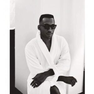 Mahershala Ali Instagram - Honored to cover🔺@ukesquire🔆  Photography: @cassblackbird
Styled by: @georgecortina