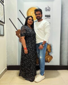 Mahesh Subramaniam Instagram - Celebrating another year of love and laughter with my forever date ❤️ 
Together we wish everyone a spectacular New Year filled with joy, love, and prosperity. ♾️ 🧿
