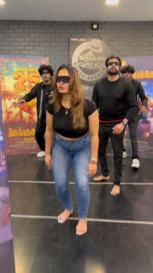 Mahesh Subramaniam Instagram - A family entertainer movie out on 25th of January .. 
Congratulations @mahesh.subramaniam_offl and crew wishing you guys  all the very best 🔥

Choreography @choreographer_sridhar 
Studio @ars_dance_academy 

#reels #reelsinstagram #reelkarofeelkaro #reelitfeelit #reelviral #reelvideos #reelstrending #explorepage #explore