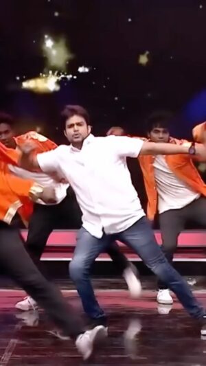 Mahesh Subramaniam Instagram - Recalling Jodi season 9, with the recent re-release of "Ghilli". During the "Tentukotta" round, we opted for #Ghilli, and it turned out to be a phenomenal success. This performance holds a cherished spot in my heart. So, let's raise a toast to the re-release of #ghilli with our Thalapathy @actorvijay and evergreen @trishakrishnan 

#trendingreels #trending #tamil #vijaytelevision #jodino1 #season9 #jodino1season9 #vijay #trisha #thalapathy