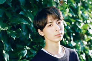 Mahiro Takasugi Instagram - こんばんは！
皆さまお疲れ様です。
本日情報解禁となりました映画『いつか、いつも……いつまでも。」へ出演させて頂きます。俊英役です。
10月14日(金)公開です。よろしくお願いいたします！
まだ少し暑かった日々に撮った作品です。
皆さまに観て頂ける日を楽しみにしています！
おやすみなさい😴