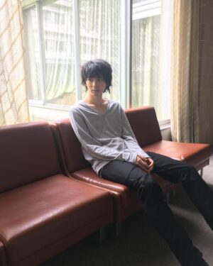 Mahiro Takasugi Instagram - 本日、深夜12時12分より「バイプレイヤーズ」第五話に出演します！高杉真宙役です笑初の高杉真宙役、楽しんで演じました！皆さん是非見てください！
#バイプレイヤーズ
