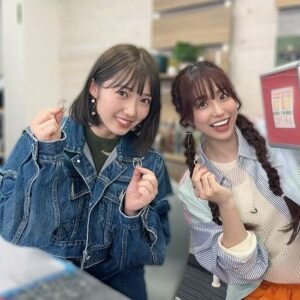 Maho Tomita Instagram - ---------♡

#まほチャンネル ご視聴ありがとうございました！
ゲストに #山岸理子 ちゃん @riko_yamagishi.official をお迎えしてお届けしました💓💓💓

舞台『ブラックジャック』で、りこの虜になってしまった私。
どうしても会いたかった.......💓
なので完全に至福の時間を過ごさせていただきました！笑
幸せだった〜♡可愛いを浴びた〜♡
鮭のカマが好きだったのは意外だった〜。笑

りこには是非また遊びにきてもらいたいっ.....！
またのお越しをお待ちしております🐥🐥🐥

私の声が通常とは違う、ハスキーでのお届けとなり、
かなりレアな配信になってしまいましたが
こんな日もある.....！と、楽しんでもらえてたら幸いです🙇🏻‍♀️