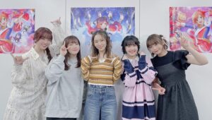 Maho Tomita Instagram - ---------♡
『スタリライブ配信中』5.5周年記念生配信
ご視聴ありがとうございました！！！

飛び入り参加、彩沙の登場もあったりしました....♡

今回初出し情報がいっぱいで、これからのワクワクドキドキがいっぱいでした💓
3周年リバイバル上映が全国イオンシネマさん71館で公開だと......！？
とか
舞台奏像劇 遙かなるエルドラド
OP主題歌「Star Darling」6/26(水)発売
そして、リリイベあるよ！とか

トップスタァ公演やるよー！とか

いーっぱいあったので、 #スタァライト  の公式Xや公式HPでご確認ください！

そして
本日、ホワイトボードでの参加となり申し訳ありません🙇🏻‍♀️
いつも以上に顔芸に気合を入れてみたのですが.....
みんなが私のCVを担当してくれるという、なんとも贅沢な時間になりました。みんな、ありがとう😭😭😭
身体はとてつもなく元気です！！！次は大声参加で.....🙇🏻‍♀️

#まほさん元気
