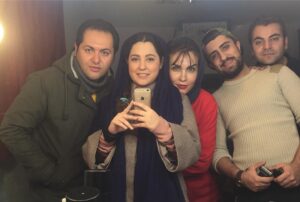 Mahsa Hashemi Instagram - و این هم پایان سریال سلام آقای مدیر
مرسی از اینکه سی شب با نگاه های مهربونتون مارو همراهی کردین..♥️🙏🏻
@alirezatavana 
@arefnamvar
@roozbehhesari 
@arsalanghasemi1995 
@salarbababiglo 
@mehdi.sohrabi9819 
@parvin_moghaddamzadeh 
@atabaknaderi49 
@hashembafghi 
@farzin_mohades 
@sadegh_molaei 
@elnazkouti
@mehdi_abdoli_7

#mahsahashemi#mahsa_hashemi
‎#مهسا_هاشمی#مهساهاشمی