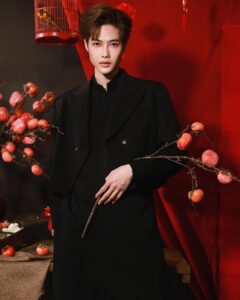 Mai Vũ Luân Instagram - 🧧 #maivluan #o2production 
Costume: @musesmuses.musesmuses 
Makeup: @ryquocthinh 
Photo: @pham.tieu 
Stylist: @huyhuy_stylist 
Location: @gray___studio