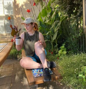 Maiah Stewardson Instagram - lemme live: im just tryna walk my tiny legs and have my morn coff while listening to @estherperelofficial 🤝