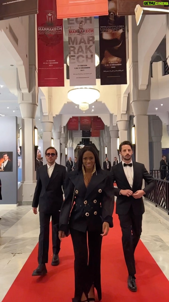 Maïmouna Doucouré - 2.2K Likes - ✨✨Quand on arrive au @marrakechfilmfestival pour présenter notre film HAWA, avec l’équipe de @primevideofr !🔥🔥
@tomadu Head France de @primevideofr
Et @jonathanhoenig Responsable relations talents.
Stylist @doli.grace @lexclusivelofficial
Total look @nicolasbessonofficial
Make up @diorbeauty by @emmanuelle_diorpro
Hair @mahery.hair
@augustinusbader by @mathieuguignaudeau
#festival #marrakechfilmfestival #hawa #hawalefilm #redcarpet