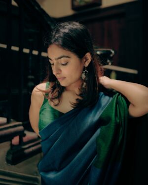 Maira Doshi Instagram - Concept by: @maira_doshi @armaniosky 
Shot and edit: @armaniosky 
Wearing: @suta_bombay 
Styling: @maira_doshi 
HNM: @maira_doshi
