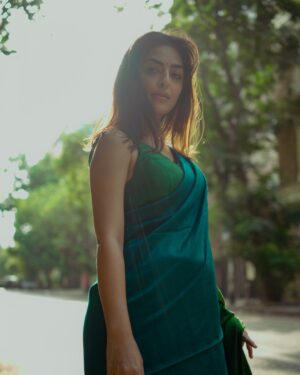 Maira Doshi Instagram - Concept by: @maira_doshi @armaniosky 
Shot and edit: @armaniosky 
Wearing: @suta_bombay 
Styling: @maira_doshi 
HNM: @maira_doshi