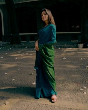 Maira Doshi Instagram - Concept by: @maira_doshi @armaniosky 
Shot and edit: @armaniosky 
Wearing: @suta_bombay 
Styling: @maira_doshi 
HNM: @maira_doshi