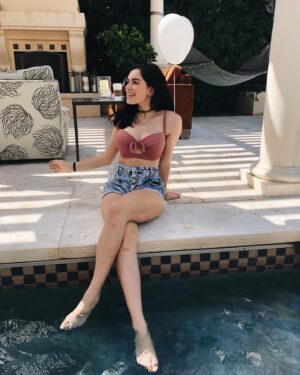 Maitlyn Pezzo Instagram - I’ve never felt more like @lilia in my life than I do in this photo, and I’m honestly so here for it! 🤷🏻‍♀️♥️