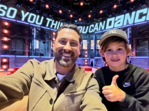 Maksim Chmerkovskiy Instagram - Overwhelmingly happy!

My best critic AND supporter in town, on set and ready to say it how it really is! 

@shai.aleksander x @danceonfox = am I dreaming???

Premiere: March 4th on Fox