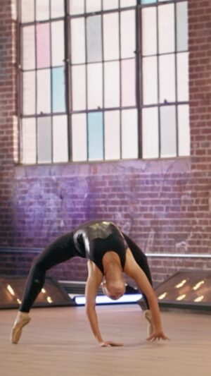 Maksim Chmerkovskiy Instagram - Avery took center stage with this one! 🩰

More #SYTYCD coming up on @foxtv.