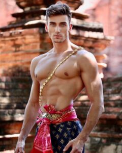 Maksim Zvonov Most Liked Photos and Posts