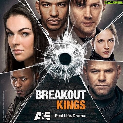Malcolm Goodwin - 3K Likes - Congrats Reacher S2 fam for being #1 on @primevideo across all movies and tv shows worldwide! @alanritchson @mariasten @serindaswan @domenicklombardozzi @shaun_sipos and the rest of the cast and crew are killing it! Also loving the mini reunion with my Breakout Kings fam Serinda and Dom! Grateful to Nick Santora for including me in both shows! And I appreciate all the love sent to me for that tweed tornado surprise:) #reacheronprime