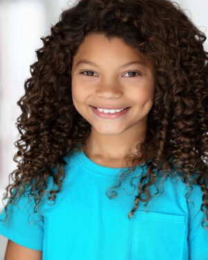 Maleaha Winfrey Instagram - 🌸Amazing headshots by @tihanyiphoto  hmua @contrabandamakeup @hmua_tashafoschetti 🌸 #headshots #kidsheadshots #actress #industrykids #hollywoodkids #blessed #mixedkids #youthtalentconnection #youthtalent #childactor #curls #curlyhair