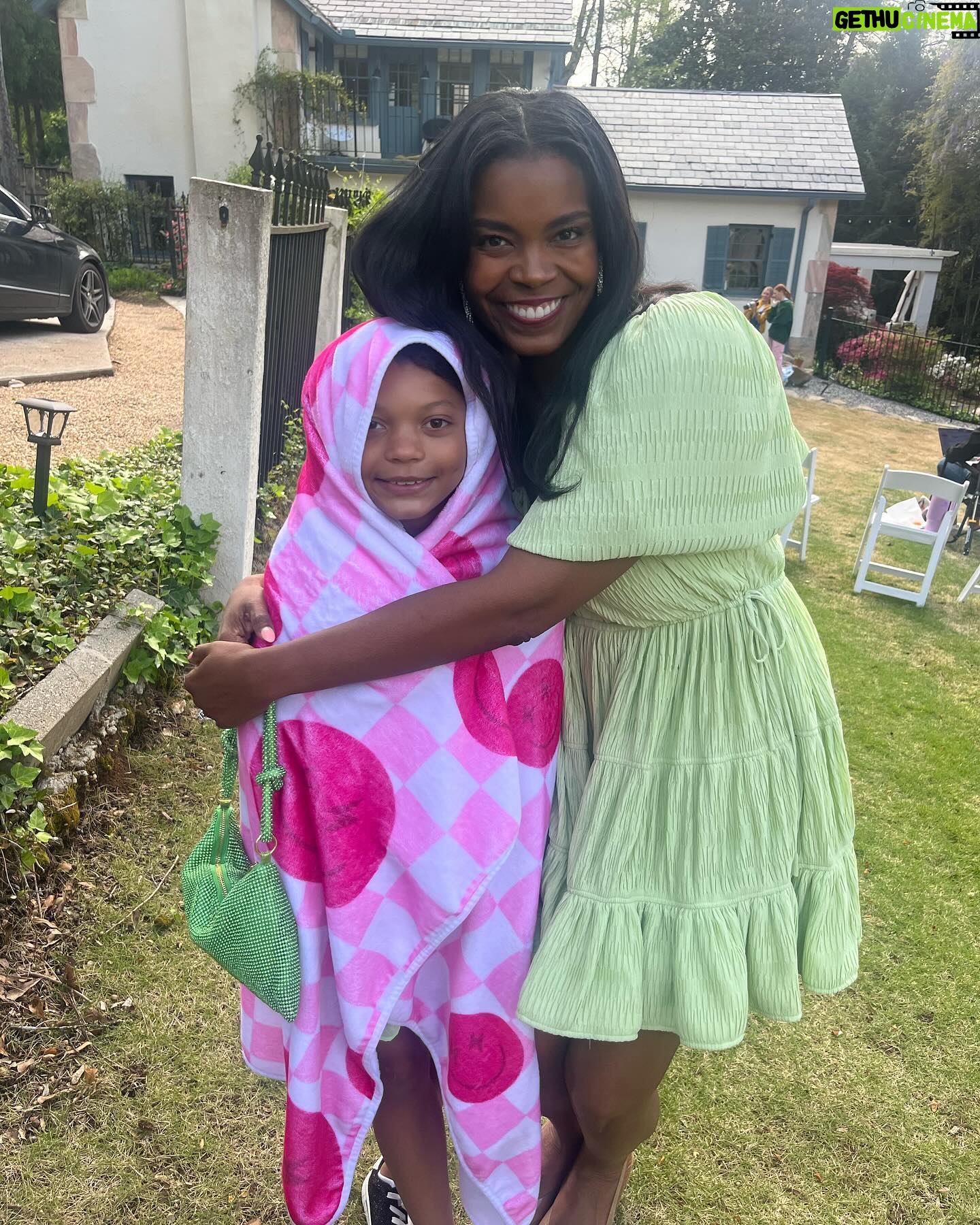 Maleaha Winfrey - 143 Likes - Maleaha had an amazing day on set today with her set family!! #setlife #actress #industrykids #blessed #talentedkids #mixeskids