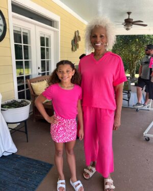 Maleaha Winfrey Instagram - I had an amazing time on set this week with my fabulous set family and friends!! Thanks so much @darcietalentagent @eriskids  #actress #industrykids #talentedkids #blessed #youthtalentconnection #mixedkids