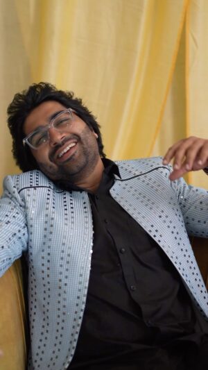 Malhar Thakar Instagram - Hmmm achhaa thik hai !