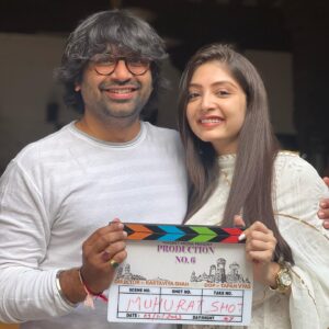Malhar Thakar Instagram - Starting something new! Coming up with a gujarati web series! Details coming soon.. 💫

Do give your love and blessings ❤️

Produced by : @magnet.media.films @bhavesh_2806 
Directed by : @kartaviya_shah 
DOP : @tapanvyas 

Starring : @malhar028 @ujjvaldave @iamshivanibhatt @morli_patel_actor @kalpatel251968 @archan.trivedi @vaibhavi.bhatt 

Costumes by : @ameelmacwan 
Hair & makeup : @parthu_makeover @patelkomal2391 

#webseries #gujarati #newproject #newbeginnings #comingsoon #pujajoshi #malharthakar #puja 🧿