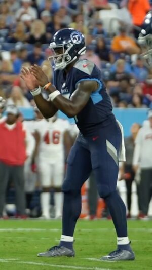 Malik Willis Instagram - @malikwillis with the heat 🥵

First career passing TD ✔️
📺: @nflnetwork | @titans
