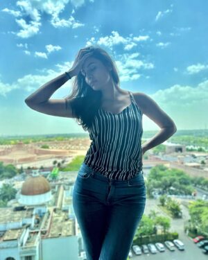 Malti Chahar Instagram - Photoshoot by Mummy 😁♥️ 
Last pic- the photographer herself!

#love #mother #daughter #maa #fun