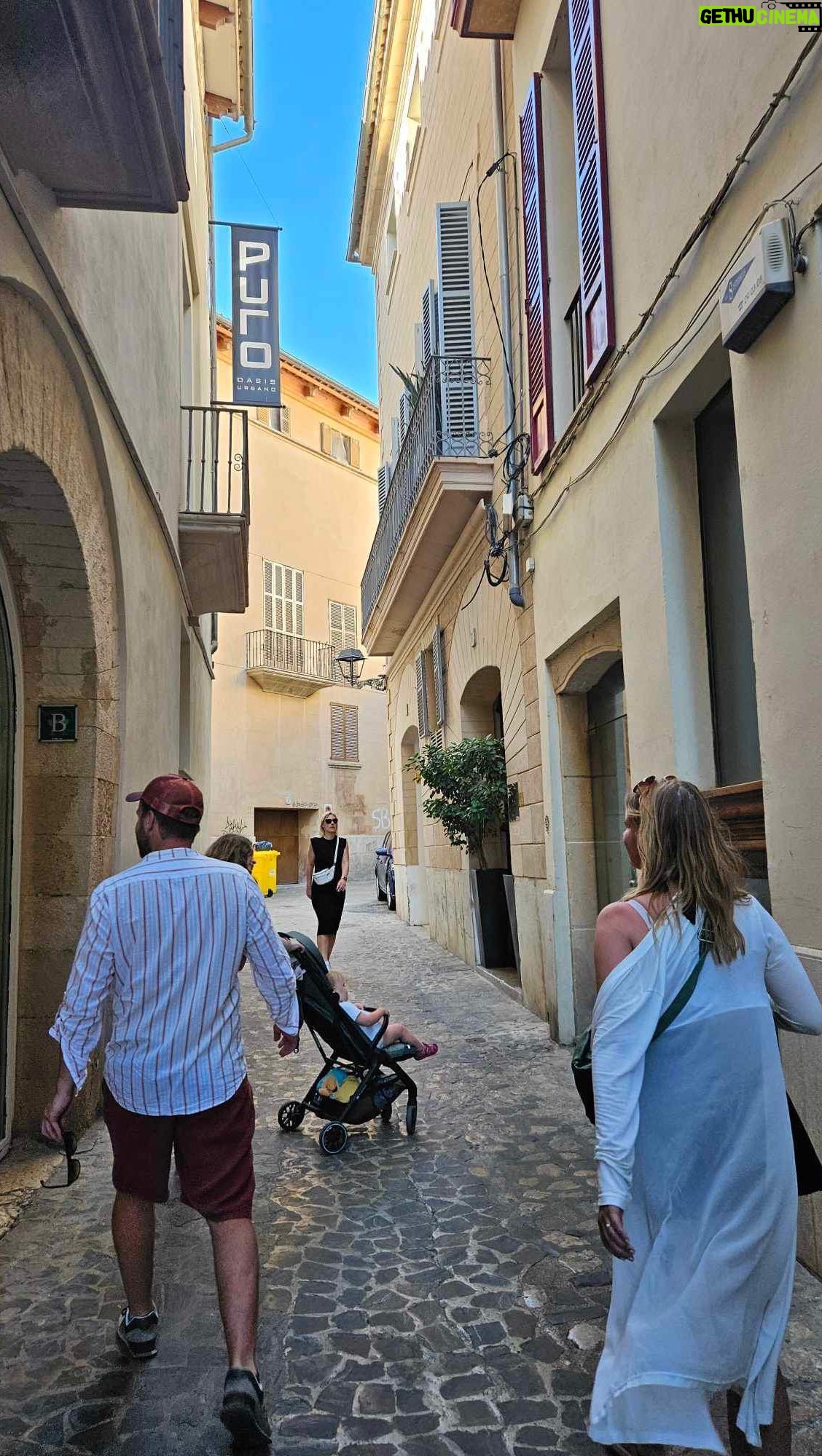 Malvína Pachlová - 428 Likes - Tak nějak v kostce naše dovča na Mallorce… teda bylo toho mnohem víc, ale to je na celovečerák… #mallorca #together #vacation #❤️ #againplease #enolkaumore @milanligac