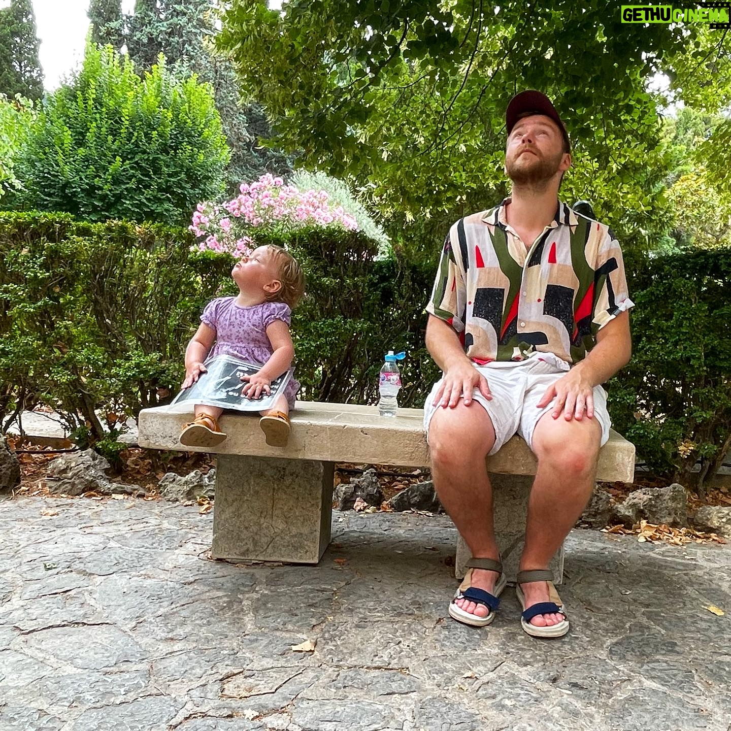 Malvína Pachlová - 369 Likes - Valldemossa… tak krásný místo… Noli byla nejvíc nadšená ze zahrady… běhání v labyrintu bylo samozřejmě úplně nejlepší. Musím říct, že ta její radost byla až dojemná… a nasmáli jsme se s ní #love #valldemossa #mallorca #enolavyletnice #labyrinth #❤️ @milanligac