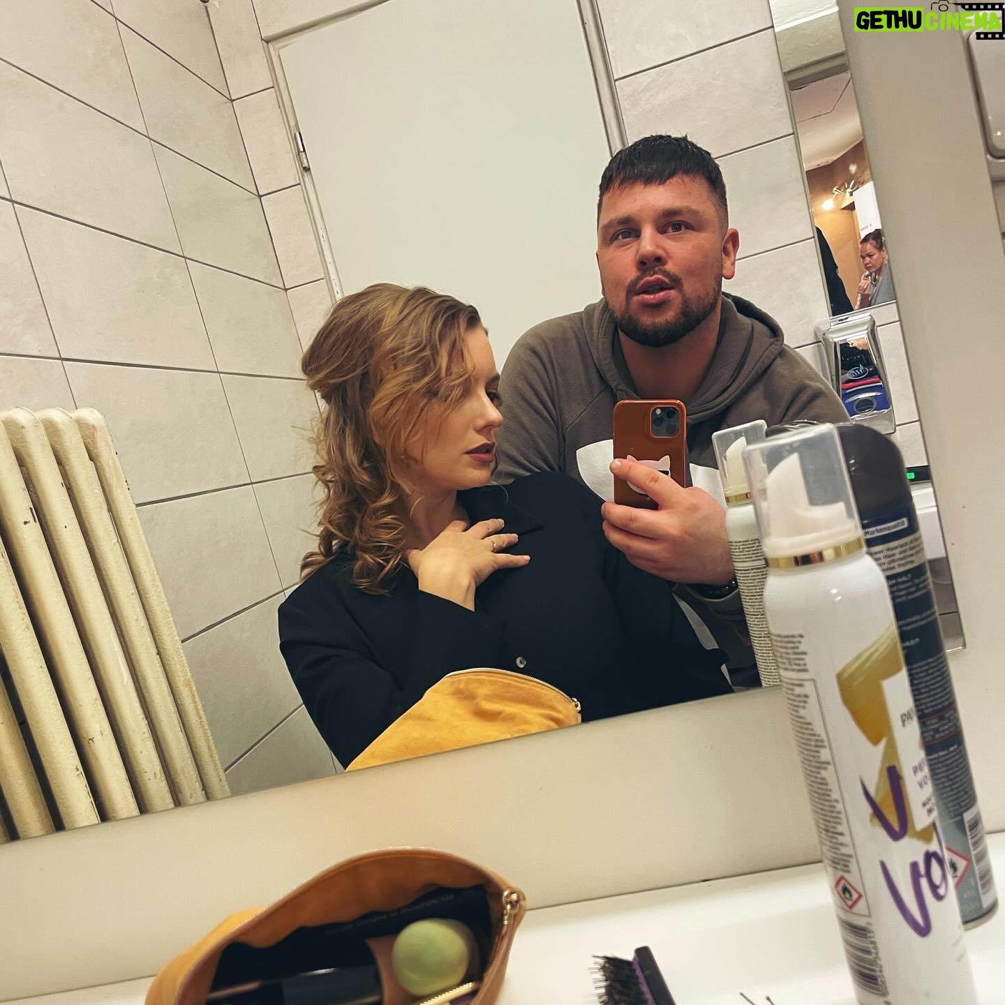 Malvína Pachlová - 392 Likes - Brno je zlatá loď, za děvčaty na záchod choď 😅
#brno