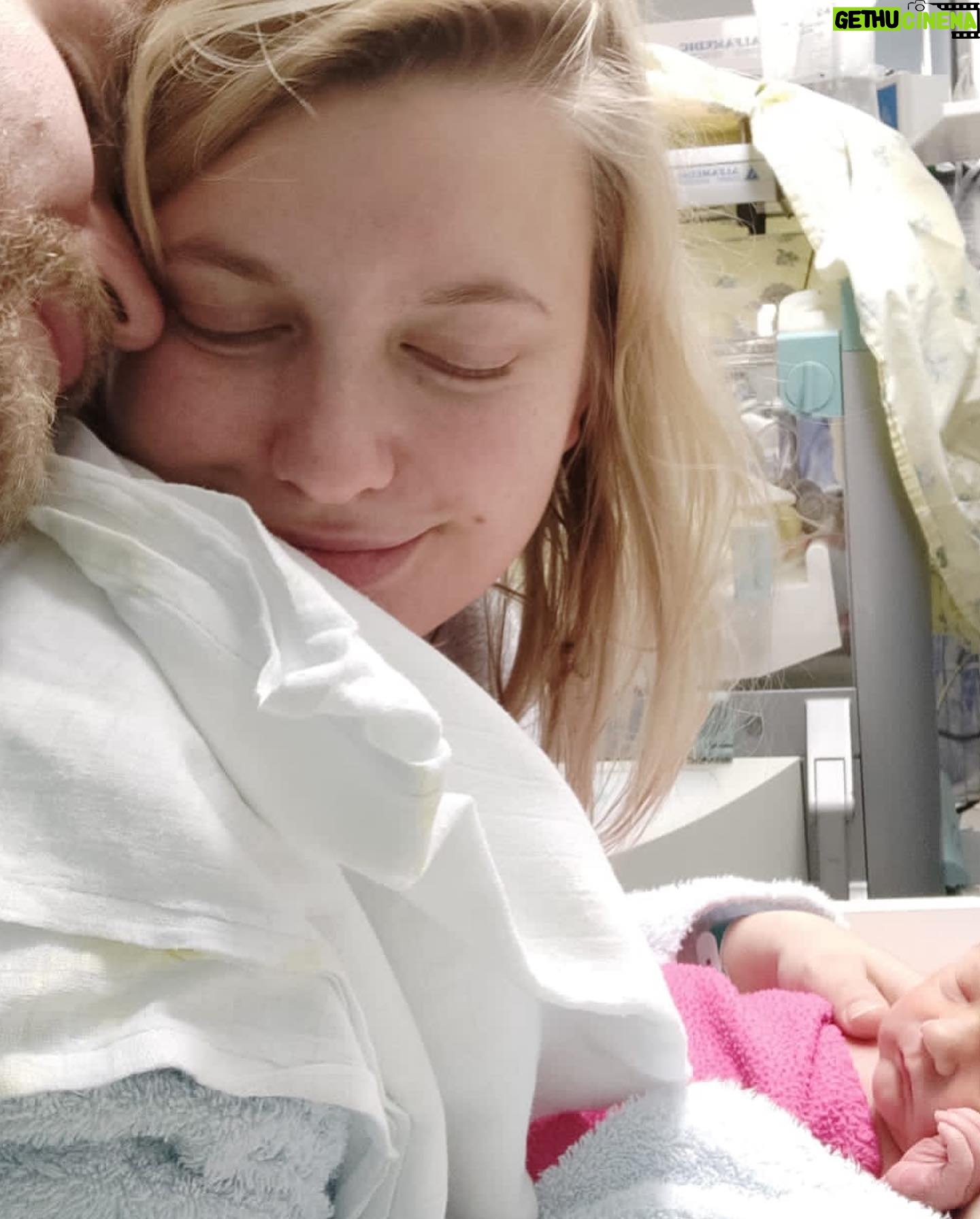 Malvína Pachlová - 2.1K Likes - Pořád to nějak nechápu… už je to dva roky… a je to s tebou neuvěřitelný jízda… nepřestáváš nás překvapovat a je mi jasný, že to takhle bude pořád… jsem dojatá a šťastná, že sis nás vybrala… těším se, co všechno si spolu užijeme… milujeme tě… nejvíc na světě… ❤️ děkujeme ti… ❤️ #love #family #enola @milanligac