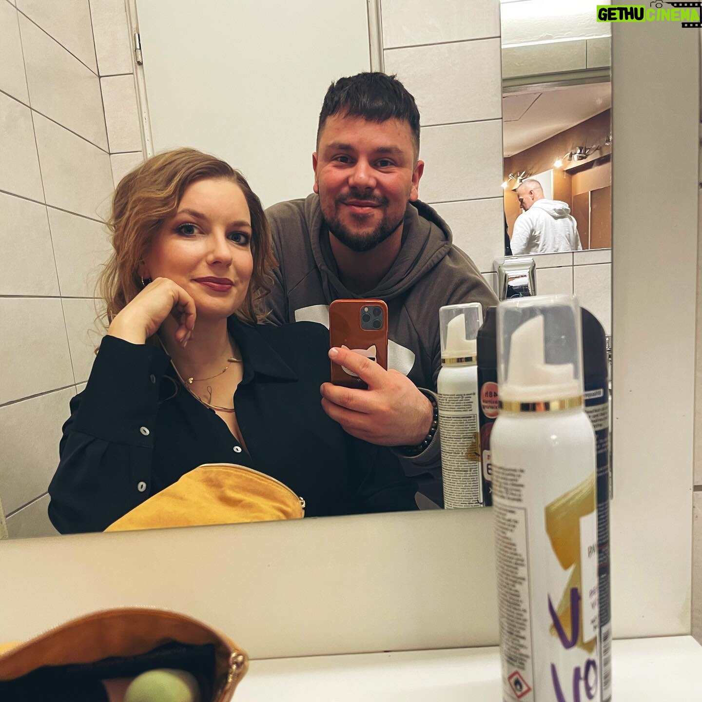 Malvína Pachlová - 392 Likes - Brno je zlatá loď, za děvčaty na záchod choď 😅
#brno