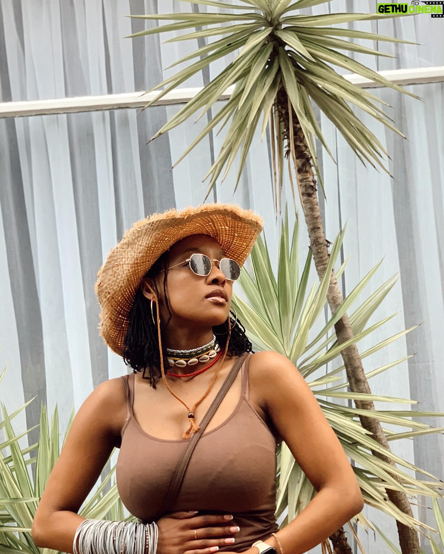 Mamarumo Marokane - 2K Likes - Taking it easy🍃