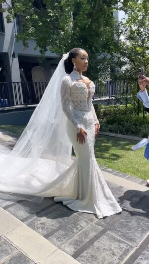 Mamarumo Marokane Instagram - This one is for the baby mamma’s out there, we made it! 🤭😂💍❤️ Watch Vuvu’s journey to the alter. #AMasekoWedding #etvscandal