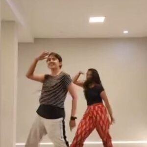 Mamitha Baiju Instagram - A 2hr session with @venugopal.anusha looked like! ♥️
Found this clip while digging through my gallery🥹
Lets do a lot more like these and have some yumm sambar vadas in the streets post each sessions... 
What say @venugopal.anusha ?😌

*please don't mind the camera quality and angles😂*
#majorthrowback #chennai