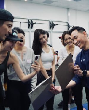 Man-Ting Chiao Instagram - Ready for Neihu F45 ?

恭喜開幕 F45體能之巔大成功
謝謝 @yinyin618 邀請✨

啊 我先躺下了 之後回來好好上課🫠
@f45_training_neihu
