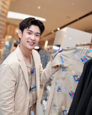 Manapat Techakumphu Instagram - นั่งไทม์แมชชีนไปชมความคิ้วท์กันกับ Jaspal Doraemon Collection คอลเลกชั่นใหม่ที่ยัสปาล ร่วมฉลอง International Friendship Day ผ่านคาแรกเตอร์น่ารักตลอดกาลอย่าง โดราเอมอนและผองเพื่อน นอกจากคอลเลกชั่นที่ A Must แล้ว ยังมีกิจกรรมที่จัดเต็ม ตั้งแต่วันนี้ - 18 ก.ค. ที่ Jaspal CentralWorld ไปช้อปและติดตามรายละเอียดเพิ่มเติมได้ที่ @jaspalofficial 

#JaspalDoraemon #JaspalDoraemonCollection