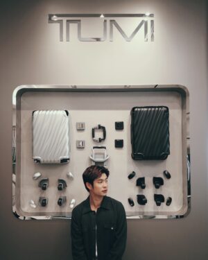 Manapat Techakumphu Instagram - Travel with @tumitravel 
Fine your travel essential at TUMI Central World store. 
#tumi #tumiTH